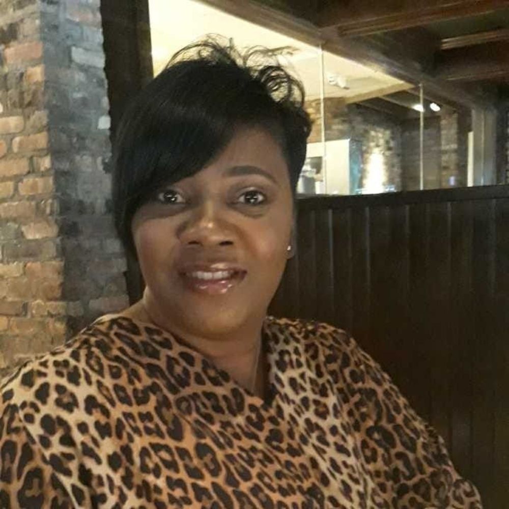 Meet your Posher, Vivian